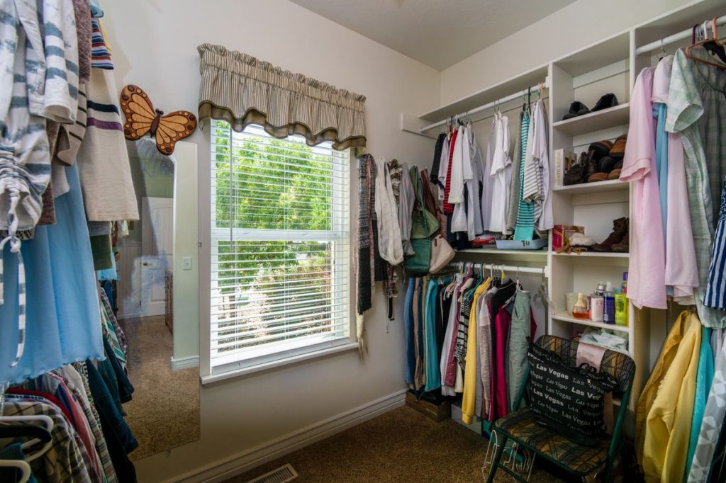 Blog post image: hanging