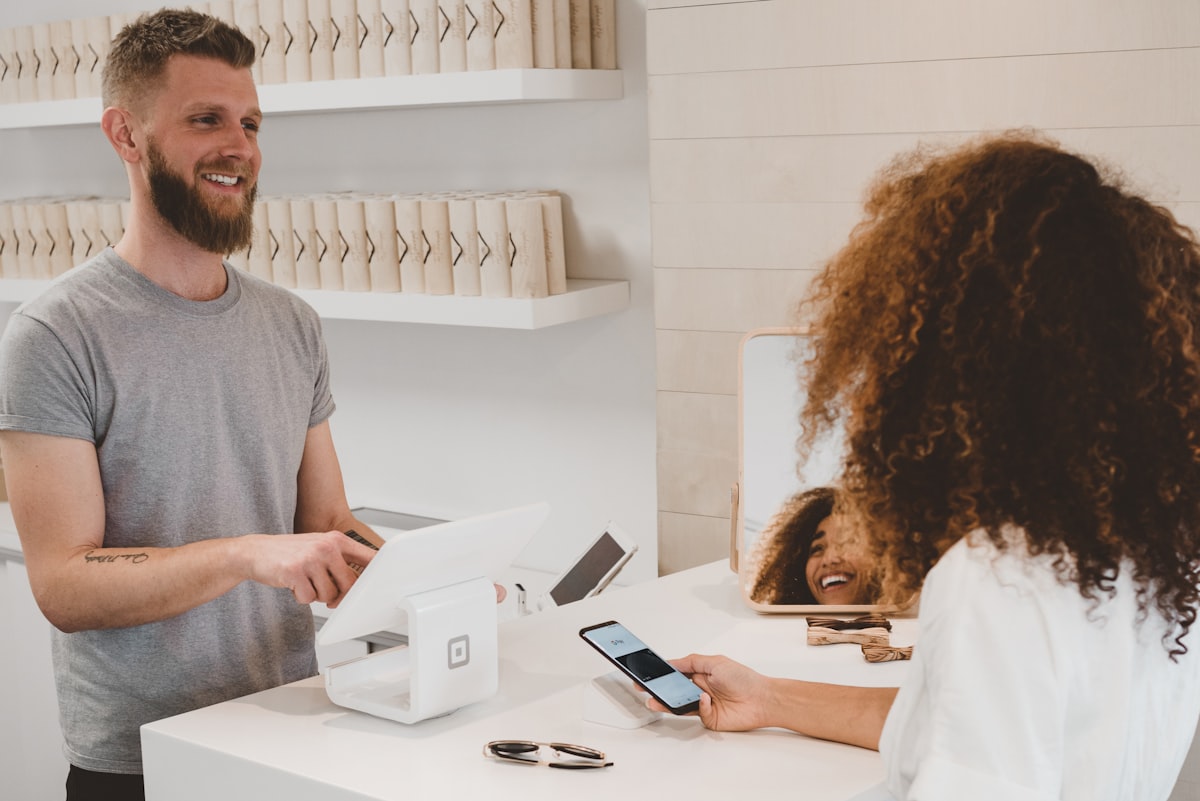 Automated replenishment subscription service for vacuum bag importers